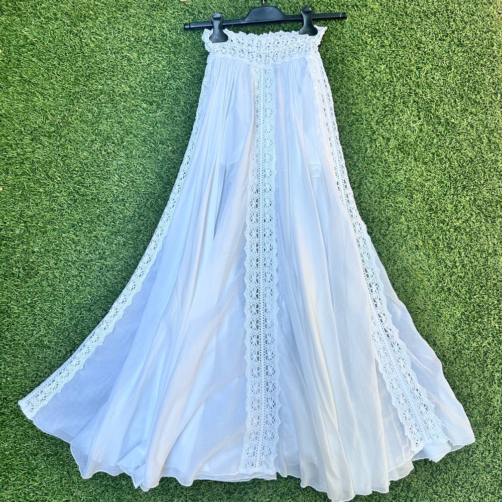 Dira Moda Ibiza White Embroidered Maxi Skirt